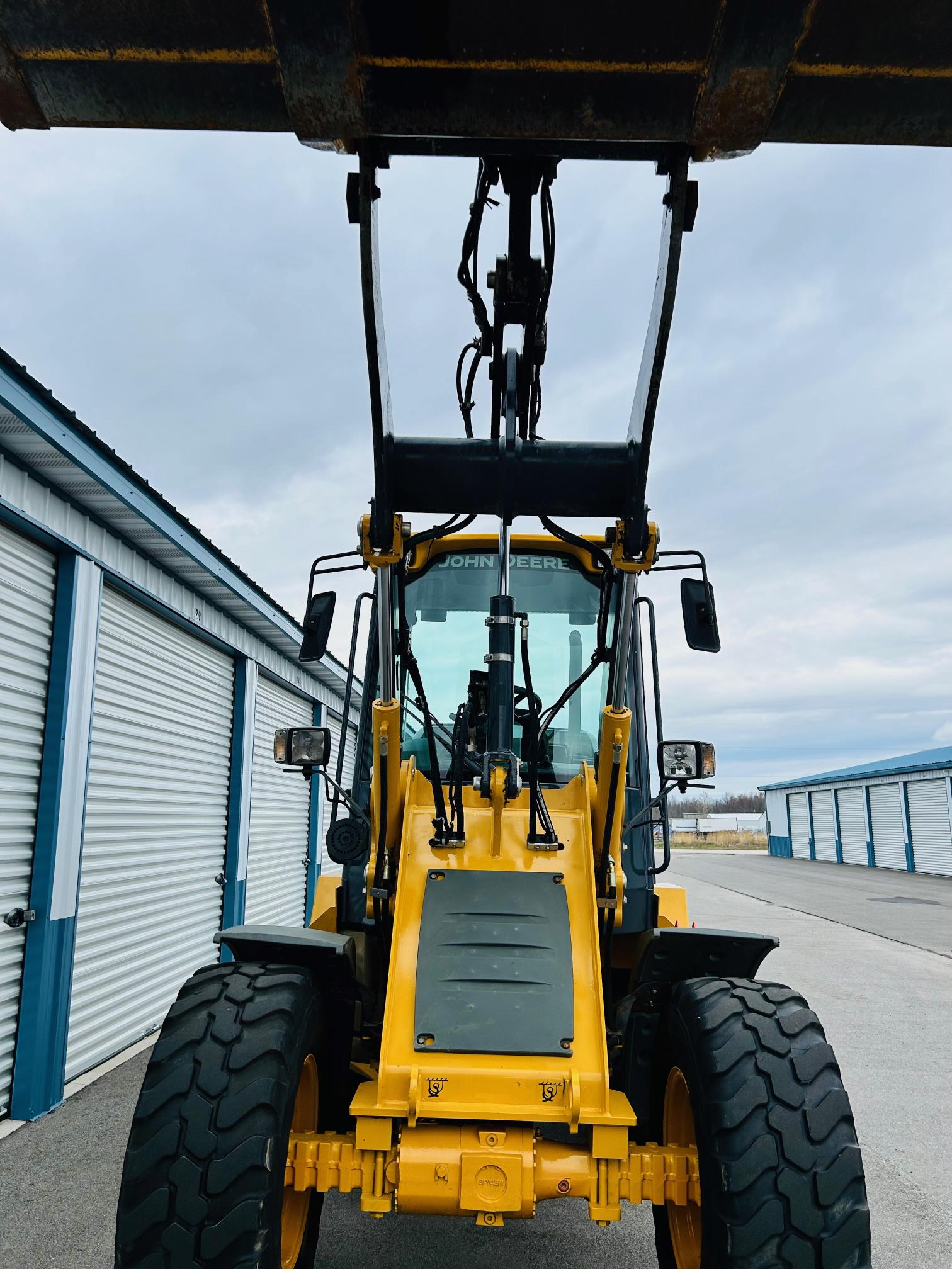 2014 DEERE 244J - Image 4